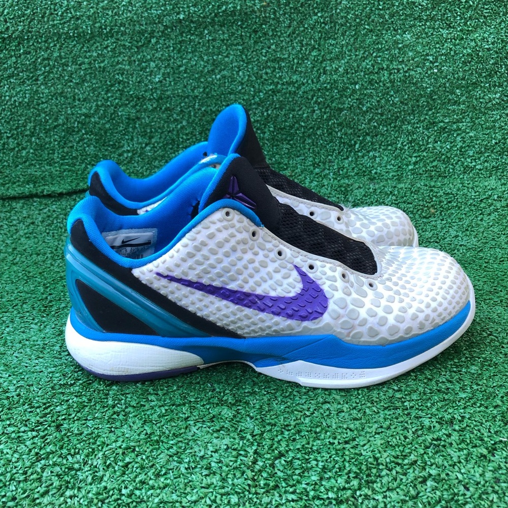 Nike Kobe VI 6 Draft Day Hornets Sz 5Y Women’s Sz 6 (429913-102)